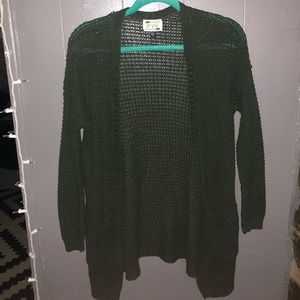 Long cardigan w/ pockets!